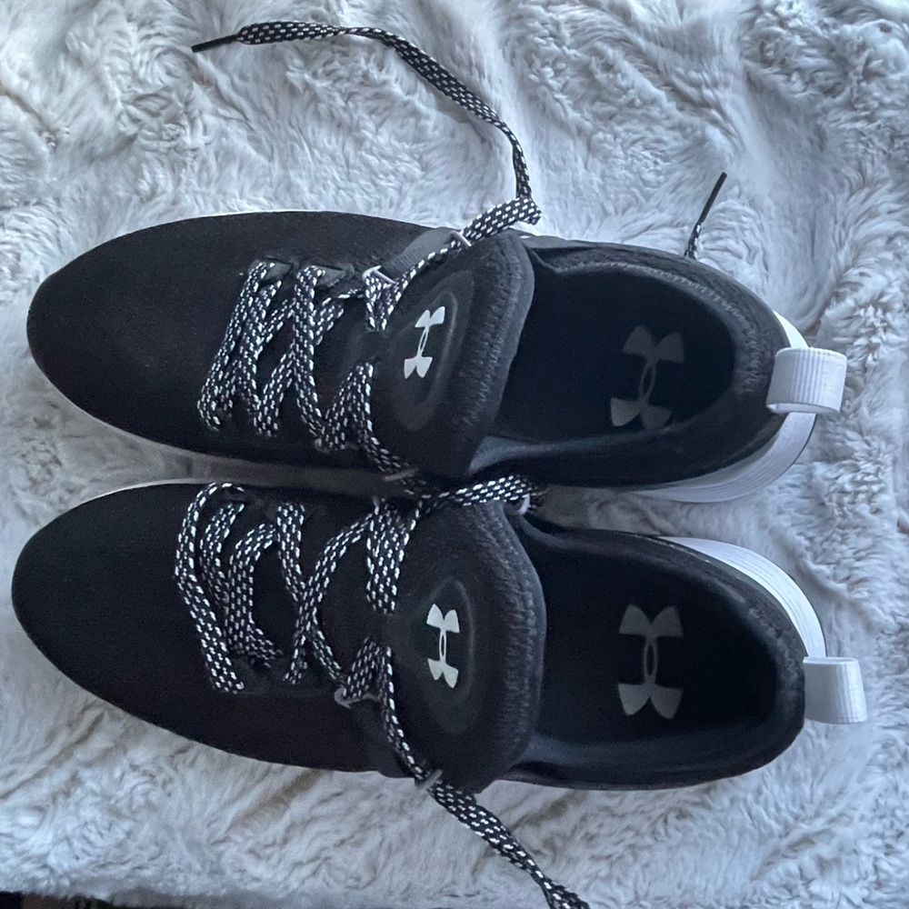 Under Amour Tennis Shoes